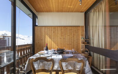 Accommodation:&nbsp;Serac S4 140.9