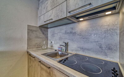 Accommodation:&nbsp;Serac R2 140.10