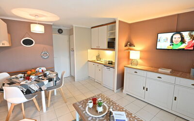 Accommodation:&nbsp;Le Belvédère (R8 327) 300.31