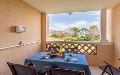 Accommodation:&nbsp;Le Belvédère (R9 137) 300.18