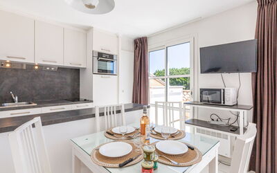 Accommodation:&nbsp;Le Belvédère (V3 207) 300.29