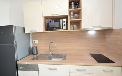 Accommodation:&nbsp;Anna 108.6