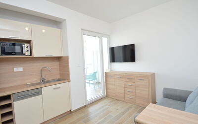 Accommodation:&nbsp;Anna 108.5