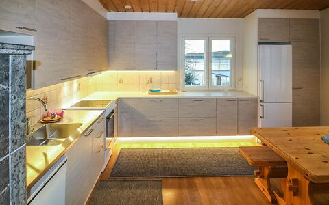 Villa Ruutana: Rural Area, Hill Station, Village, Mountain Range, Valley, Mountain Village, Alps, Eco Hotel, Balcony, Hotel