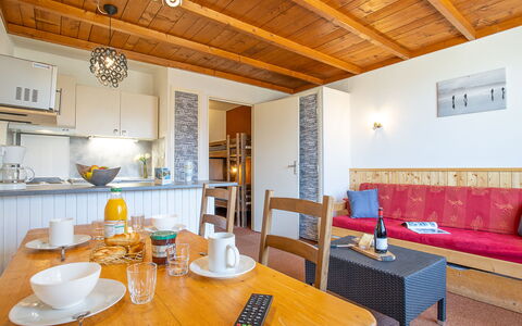 Val Thorens 300: Table, Furniture, Property, Tableware, Wood, Lighting, Interior Design, Architecture, Chair, Picture Frame