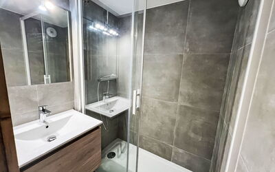 Accommodation:&nbsp;Lauzières 616 350.9