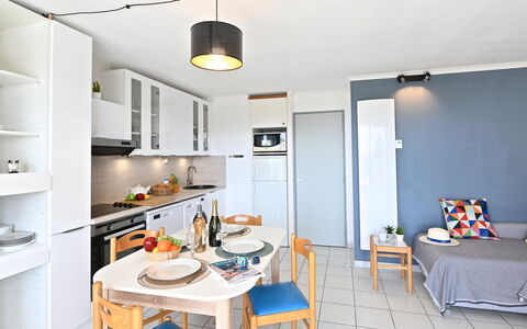 Accommodation:&nbsp;Le Hameau (L2 202) 700.20