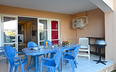 Accommodation:&nbsp;Le Hameau (L2 002) 700.35
