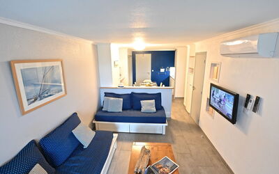 Accommodation:&nbsp;Le Hameau (L2 002) 700.35
