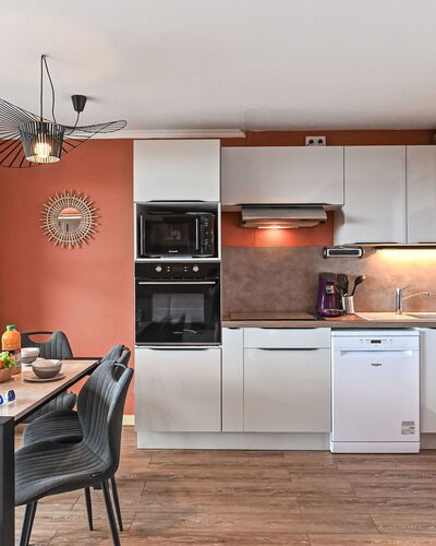 Le Hameau (M4 333) 700.7