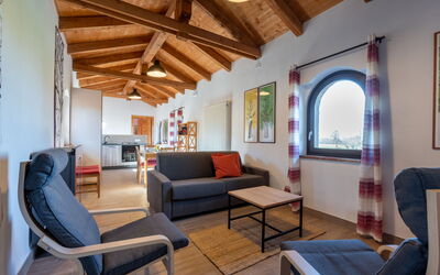 Accommodation:&nbsp;La Quercia 610.1