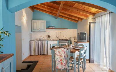 Azzurro 26.1: Sky, Cloud, Food, Plant, Tableware, Table, Window, Mountain, Fruit, Wood