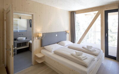 Accommodation:&nbsp;Superior #12 Sauna&Sprudelwanne Innen 300.9