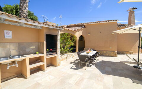 La Calma: Sky, Property, Furniture, Cloud, Building, Shade, Flowerpot, Outdoor Furniture, Houseplant, Residential Area