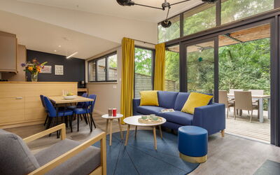 Cottage Vip Nouveau Design 601.10: Cloud, Table, Sky, Furniture, Property, Chair, Building, Water, Outdoor Furniture, Interior Design
