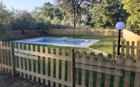 Villa le Pine: Cloud, Water, Sky, Property, Plant, Swimming Pool, Building, Window, Azure, Blue