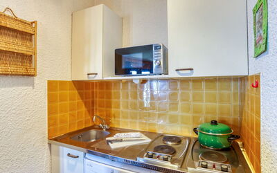 Accommodation:&nbsp;Ariane 300.3