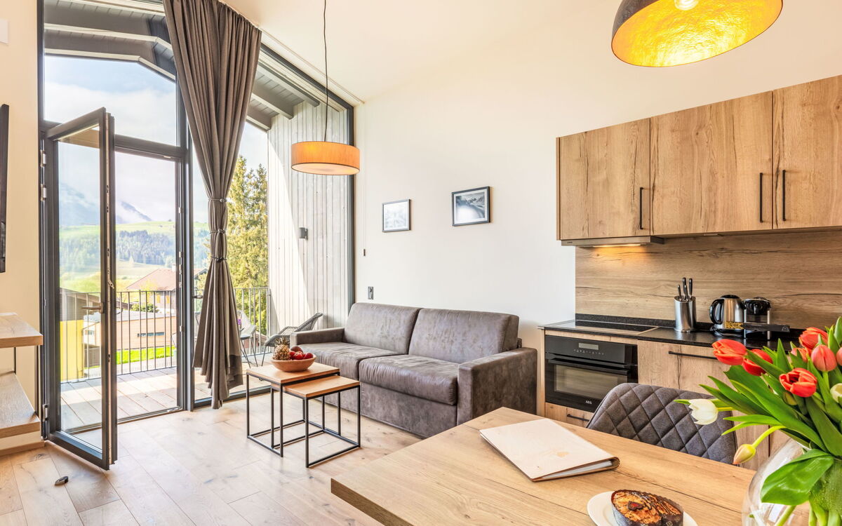 Accommodation:&nbsp;Emma Deluxe Aparthotel 270.14