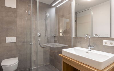 Accommodation:&nbsp;Superior # 5B mit Sauna 700.10