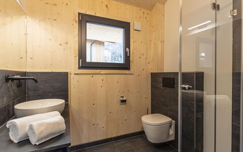 Biberwier 200: Building, Plant, Property, Window, Land Lot, Urban Design, Landscape, Neighbourhood, Grass, Leisure