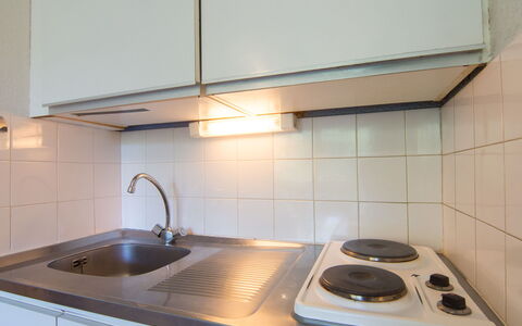 Accommodation:&nbsp;Vostok Zodiaque 800.55