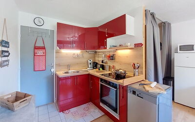 Accommodation:&nbsp;Vostok Zodiaque 800.91