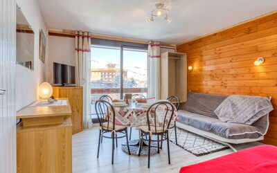 Accommodation:&nbsp;Soyouz Vanguard 100.80