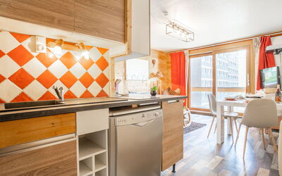 Accommodation:&nbsp;Soyouz Vanguard 100.84