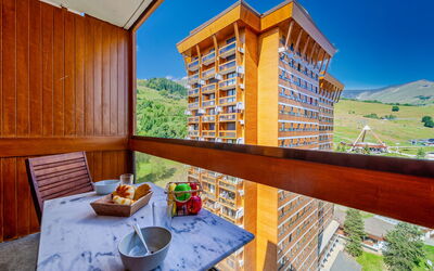 Accommodation:&nbsp;Soyouz Vanguard 100.101