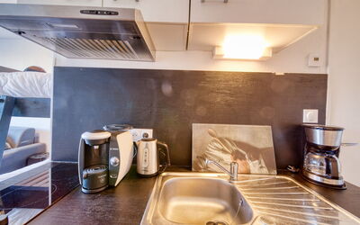 Accommodation:&nbsp;Soyouz Vanguard 100.104
