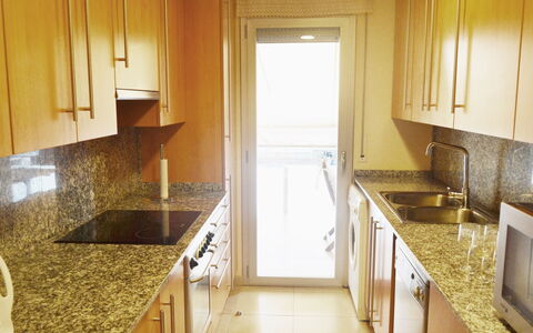 Deltamar: Building, Plant, Property, Window, Land Lot, Urban Design, Landscape, Neighbourhood, Grass, Leisure