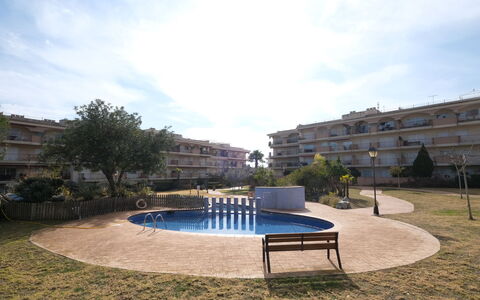 Golden Beach: Water, Cloud, Sky, Plant, Building, Tree, Leisure, Landscape, Urban Design, Swimming Pool