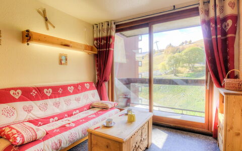 Accommodation:&nbsp;Pegase Phenix 310.38