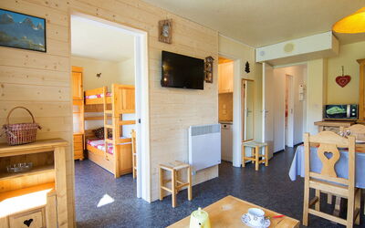 Accommodation:&nbsp;Pegase Phenix 310.38