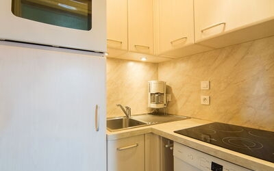 Accommodation:&nbsp;Pegase Phenix 310.38