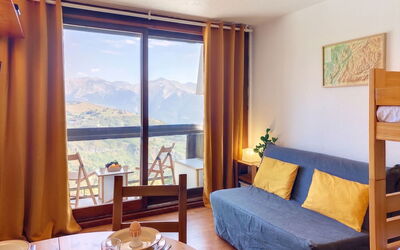 Accommodation:&nbsp;Pegase Phenix 310.76