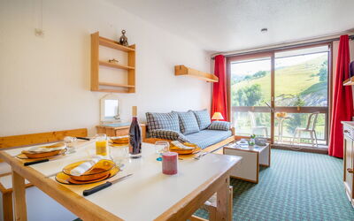 Accommodation:&nbsp;Pegase Phenix 310.3
