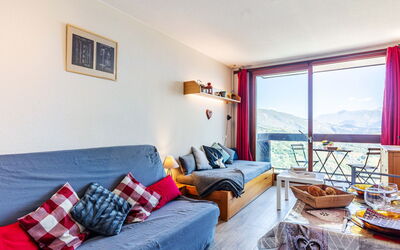 Accommodation:&nbsp;Pegase Phenix 310.59
