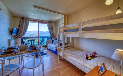 Accommodation:&nbsp;Pegase Phenix 310.73