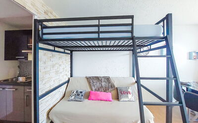 Accommodation:&nbsp;Pegase Phenix 310.66