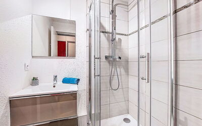 Accommodation:&nbsp;Pegase Phenix 310.15