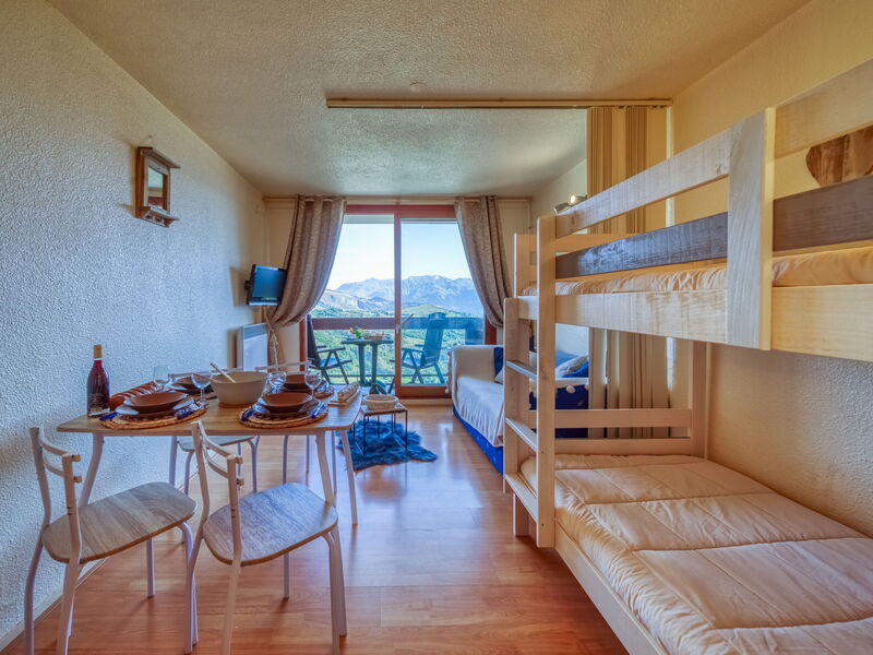 Accommodation:&nbsp;Pegase Phenix 310.73
