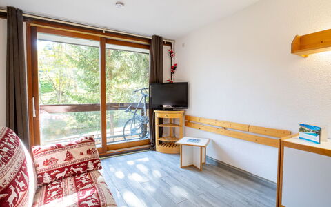 Accommodation:&nbsp;Lunik Orion 510.28