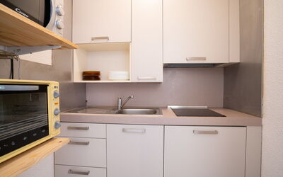 Accommodation:&nbsp;Lunik Orion 510.28