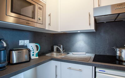 Accommodation:&nbsp;Lunik Orion 510.22