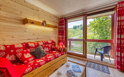 Accommodation:&nbsp;Lunik Orion 510.38