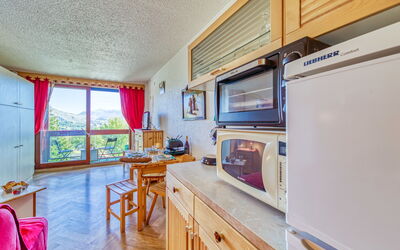 Accommodation:&nbsp;Lunik Orion 510.49