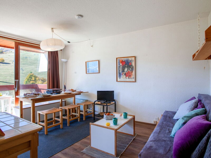Accommodation:&nbsp;Lunik Orion 510.22