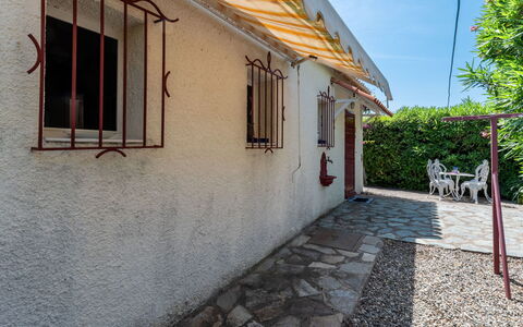 Villa Irène: Window, Building, Road Surface, Wood, House, Wall, Flooring, Landscape, Tints And Shades, Facade