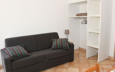 Accommodation:&nbsp;Studio Cabine Type B 600.1